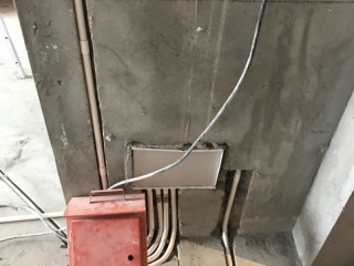 强、弱电布管穿线