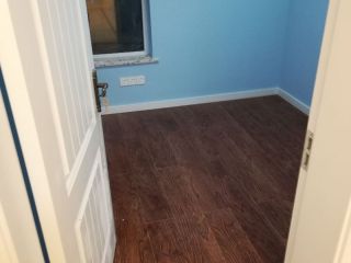 成品门及墙纸铺贴