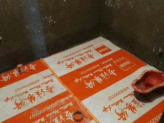 地砖铺贴及地面找平施作
