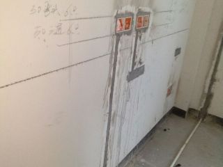 强、弱电布管穿线