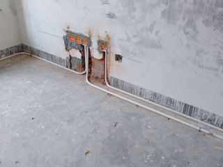 强、弱电路穿线施作