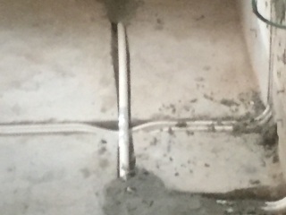 水、电管开槽施工