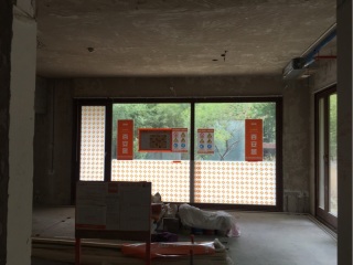 水、电管开槽施作