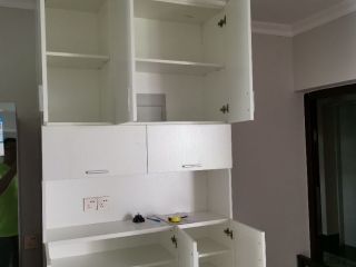成品门及墙纸铺贴