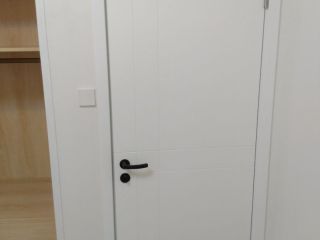 成品门及墙纸铺贴