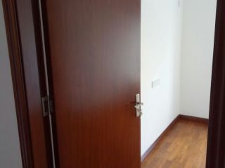 成品门及墙纸铺贴