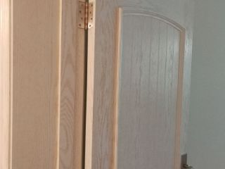 套装门、踢脚线安装