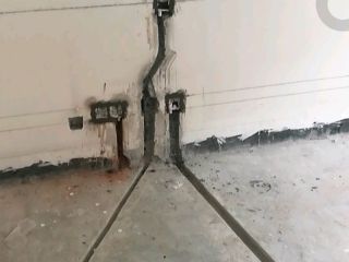 水、电管开槽施作