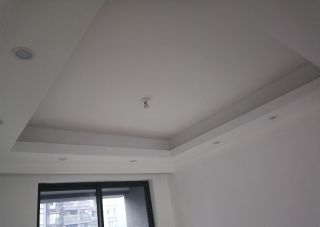 墙、顶面乳胶漆及墙纸铺贴