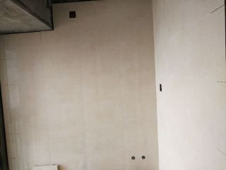 厨房、卫生间墙砖施作