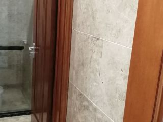 成品门及墙纸铺贴