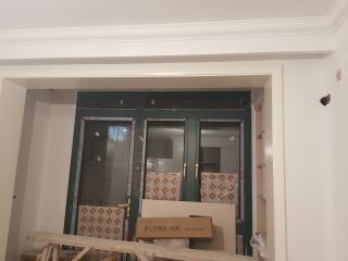 成品门及墙纸铺贴