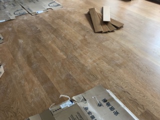 实木复合地板铺设