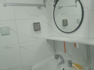 成品门及墙纸铺贴