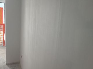 墙、顶面乳胶漆
