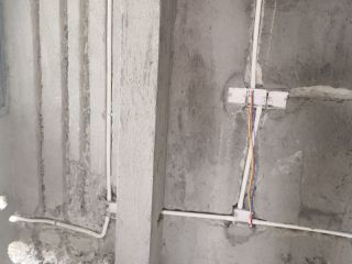 水、电管开槽施作