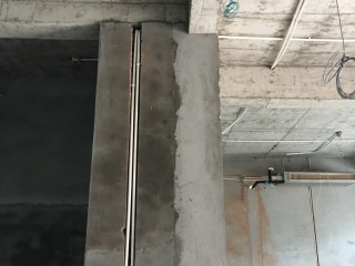 水、电管开槽施作