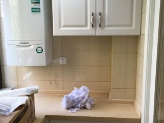 集成吊顶及橱柜柜体安装