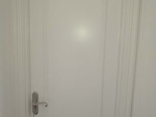 套装门、踢脚线安装