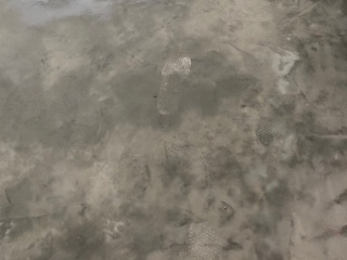 地砖铺贴及地面找平施作