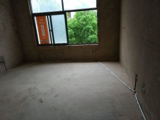 强、弱电路穿线施作