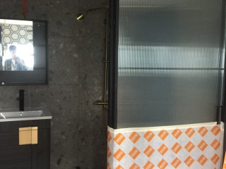 成品门及墙纸铺贴