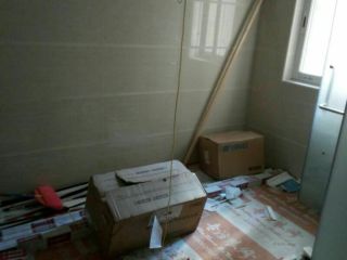 成品门及墙纸铺贴