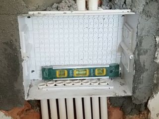 水、电管开槽施作