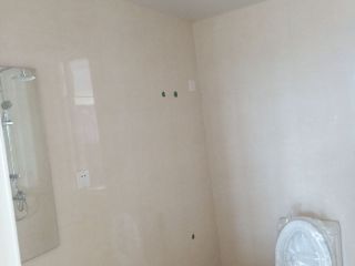 墙、顶面乳胶漆及墙纸铺贴