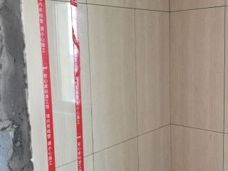 地砖铺贴及地面找平施作
