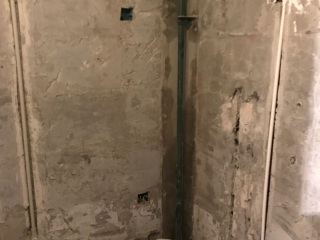 水、电管开槽施作