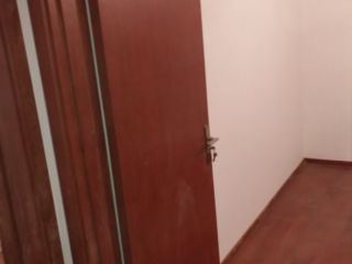 成品门及墙纸铺贴