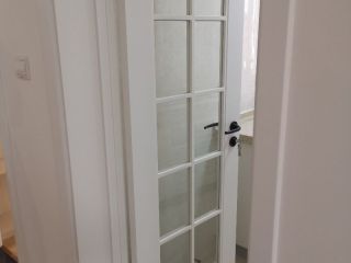 成品门及墙纸铺贴
