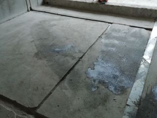 水、电管开槽施作