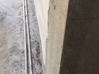 水、电管开槽施作