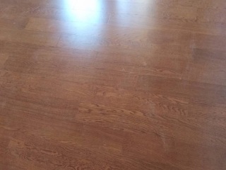 实木复合地板铺设