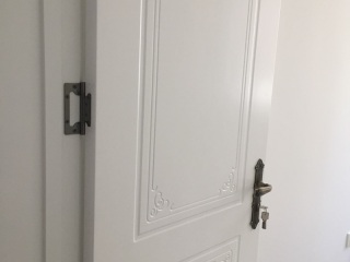 成品门及墙纸铺贴