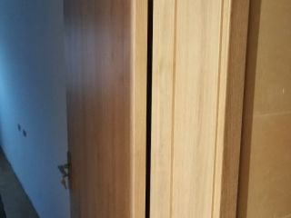 套装门、踢脚线安装
