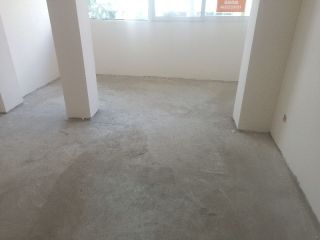 地砖铺贴及地面找平施作