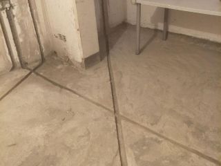 水、电管开槽施作