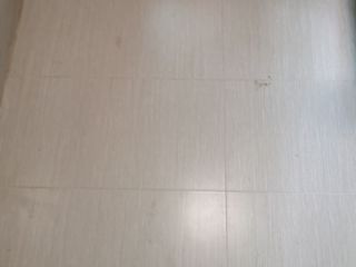 地砖铺贴及地面找平施作
