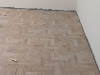 木地板铺设