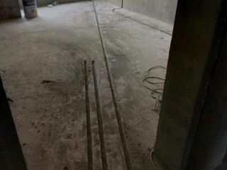 水、电管开槽施作