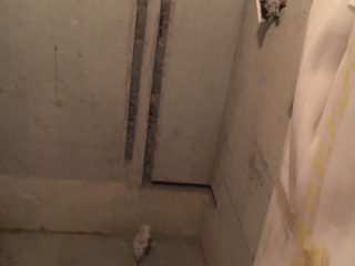 水、电管开槽施作