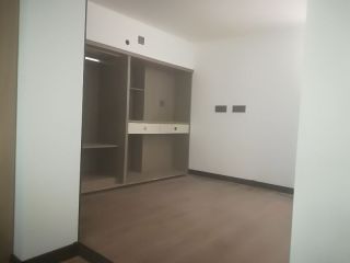 成品门及墙纸铺贴