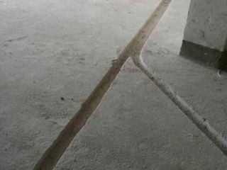 水、电管开槽施作