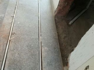水、电管开槽施工