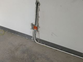 水、电管开槽施工