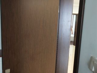 套装门、踢脚线安装