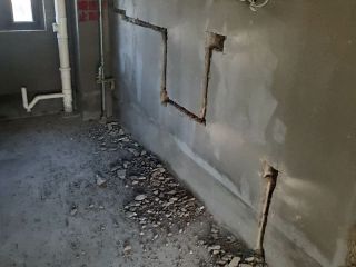 水、电管开槽施工